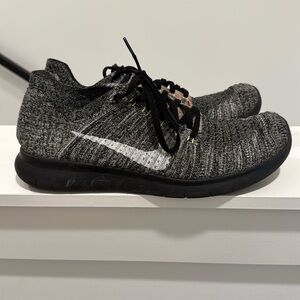 Nike Free Flyknit Run Sz 11